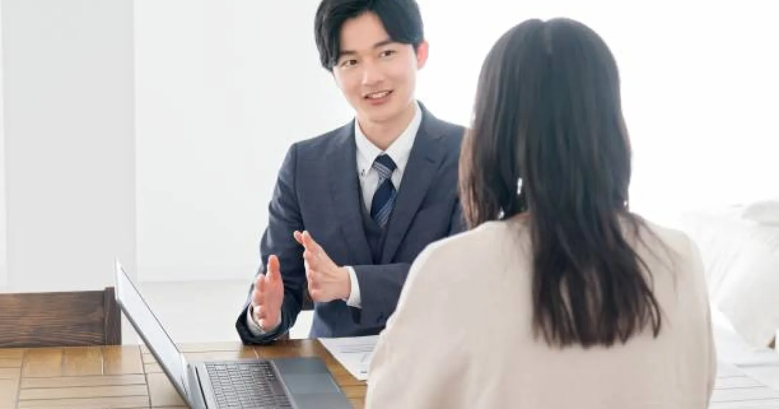 영업 공고 대표 이미지
